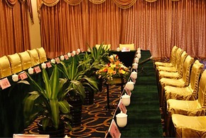 Royal Prince Hotel