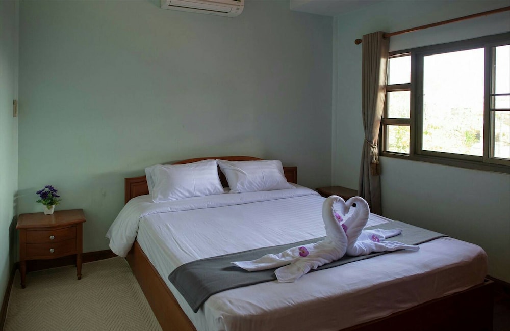 Xanadu Pool Villa at Phala