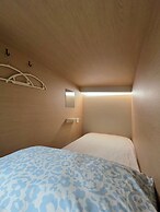The Cube Hotel - Hostel