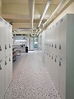 The Cube Hotel - Hostel