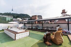 The Cube Hotel - Hostel