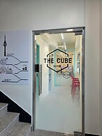The Cube Hotel - Hostel