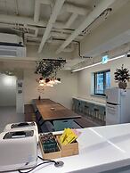 The Cube Hotel - Hostel