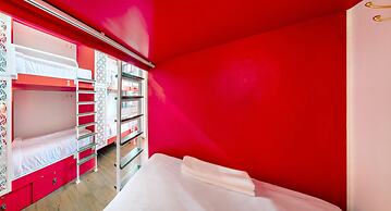 Ama Hostel Bangkok