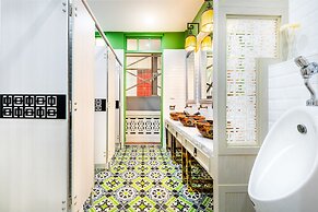 Ama Hostel Bangkok