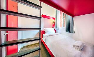 Ama Hostel Bangkok