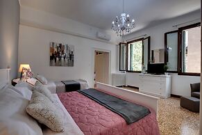 Accademia Opera Deluxe by Wonderful Italy