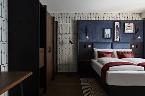 Hotel Indigo Berlin - East Side Gallery by IHG