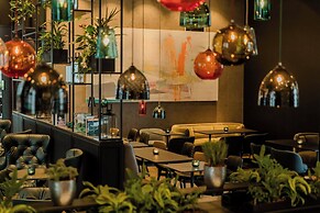 Motel One Köln-Neumarkt