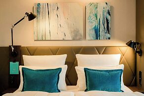 Motel One Köln-Neumarkt