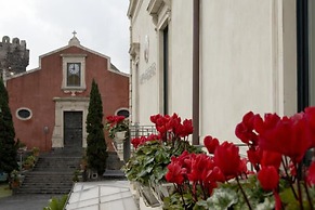 Ognina Residence