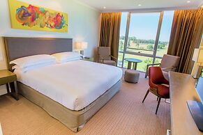 Hilton Pilar
