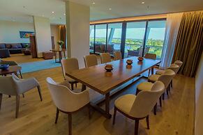 Hilton Pilar