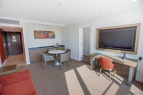 Hilton Pilar