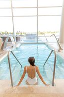 Hilton Pilar