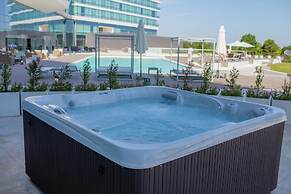Hilton Pilar
