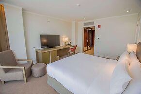Hilton Pilar