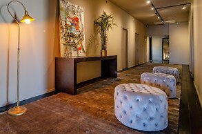 Lear Sense - Experience Luxury Hotel