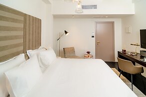 Lear Sense - Experience Luxury Hotel