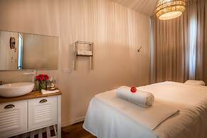 Lear Sense - Experience Luxury Hotel