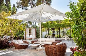 Lear Sense - Experience Luxury Hotel