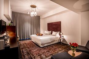 Lear Sense - Experience Luxury Hotel
