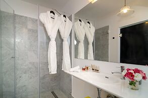 Lear Sense - Experience Luxury Hotel