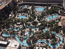 StripViewSuites at Signature