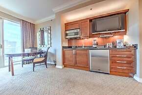 StripViewSuites at Signature