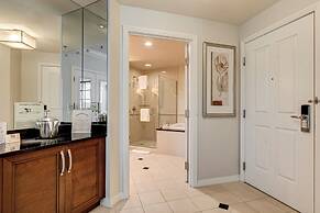 StripViewSuites at Signature