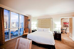 StripViewSuites at Signature