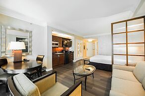 StripViewSuites at Signature