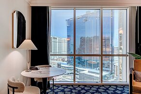 StripViewSuites at Signature