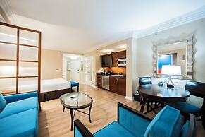 StripViewSuites at Signature