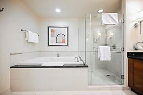 StripViewSuites at Signature