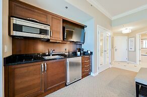 StripViewSuites at Signature
