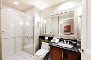 StripViewSuites at Signature