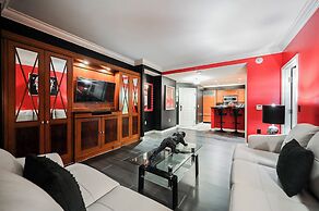 StripViewSuites at Signature