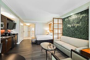 StripViewSuites at Signature