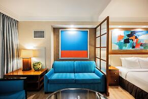 StripViewSuites at Signature