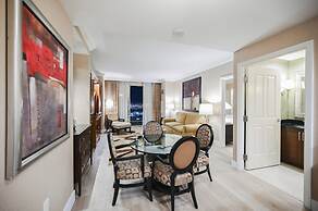 StripViewSuites at Signature
