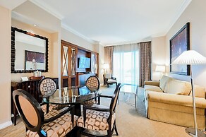 StripViewSuites at Signature