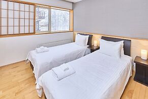 Niseko Central Houses and Apartments