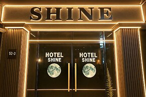 Shine Hotel