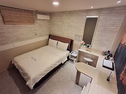 Shine Hotel