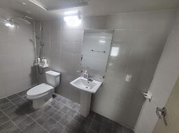 Shine Hotel