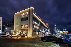 Mipo Oceanside Hotel