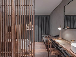 YU HOTEL