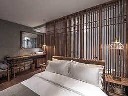 YU HOTEL