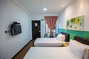 Sayong Resort